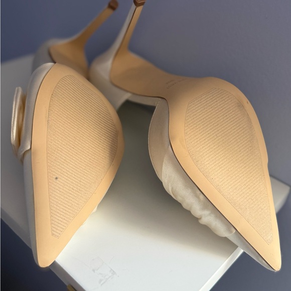 Nine West Ivory/Cream Satin Bow Heels – Bridal & Special Occasion - Picture 7 of 10